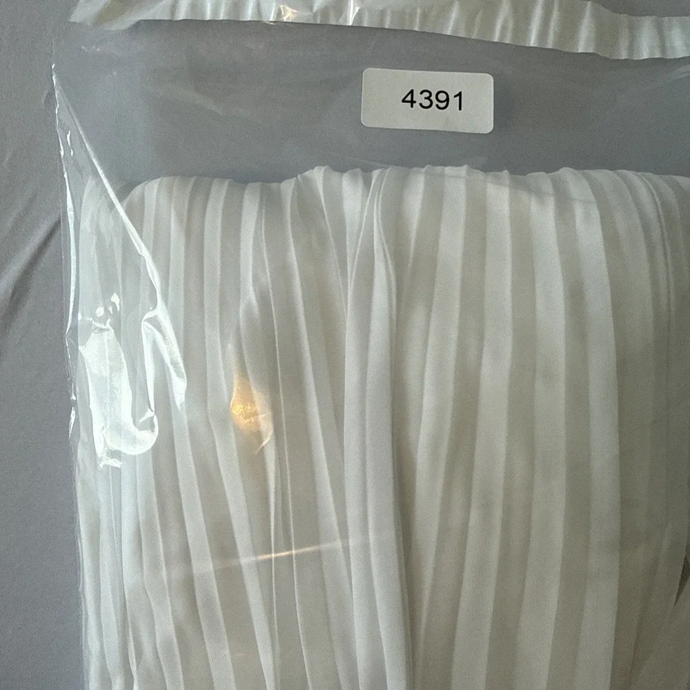 WHBM Old Money Coastal‎ White Pleated Chiffon Maxi Dress 10 Wedding Beach Chic